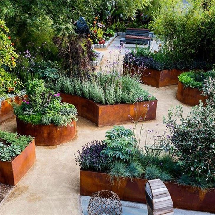 Decorative Garden Corten Steel Rust Garden Lawn Edging 2.4 M For Landscape Retaining Wall